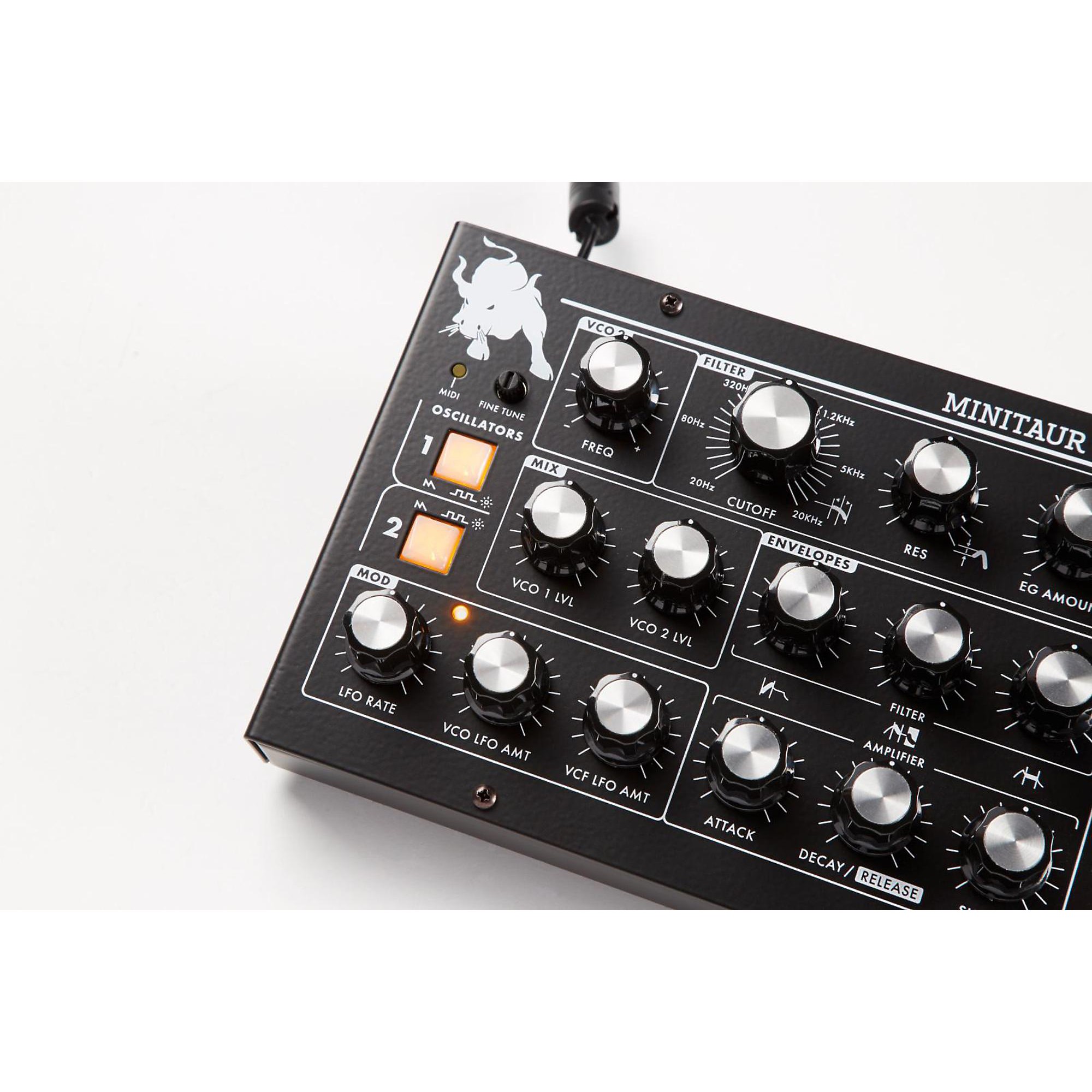 Moog Minitaur Bass Synthesizer | Music & Arts