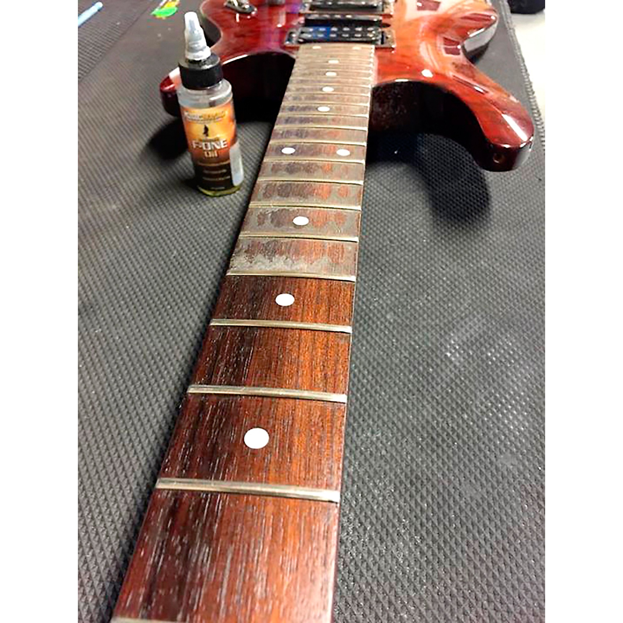 Music Nomad Fretboard F-ONE Oil - 2 oz. | Music & Arts