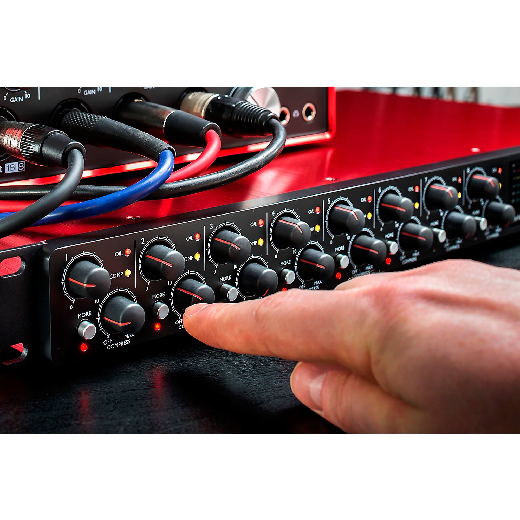 Focusrite Scarlett OctoPre Dynamic 8-Channel Microphone Focusrite Scarlett OctoPre Dynamic 8-Channel Microphone