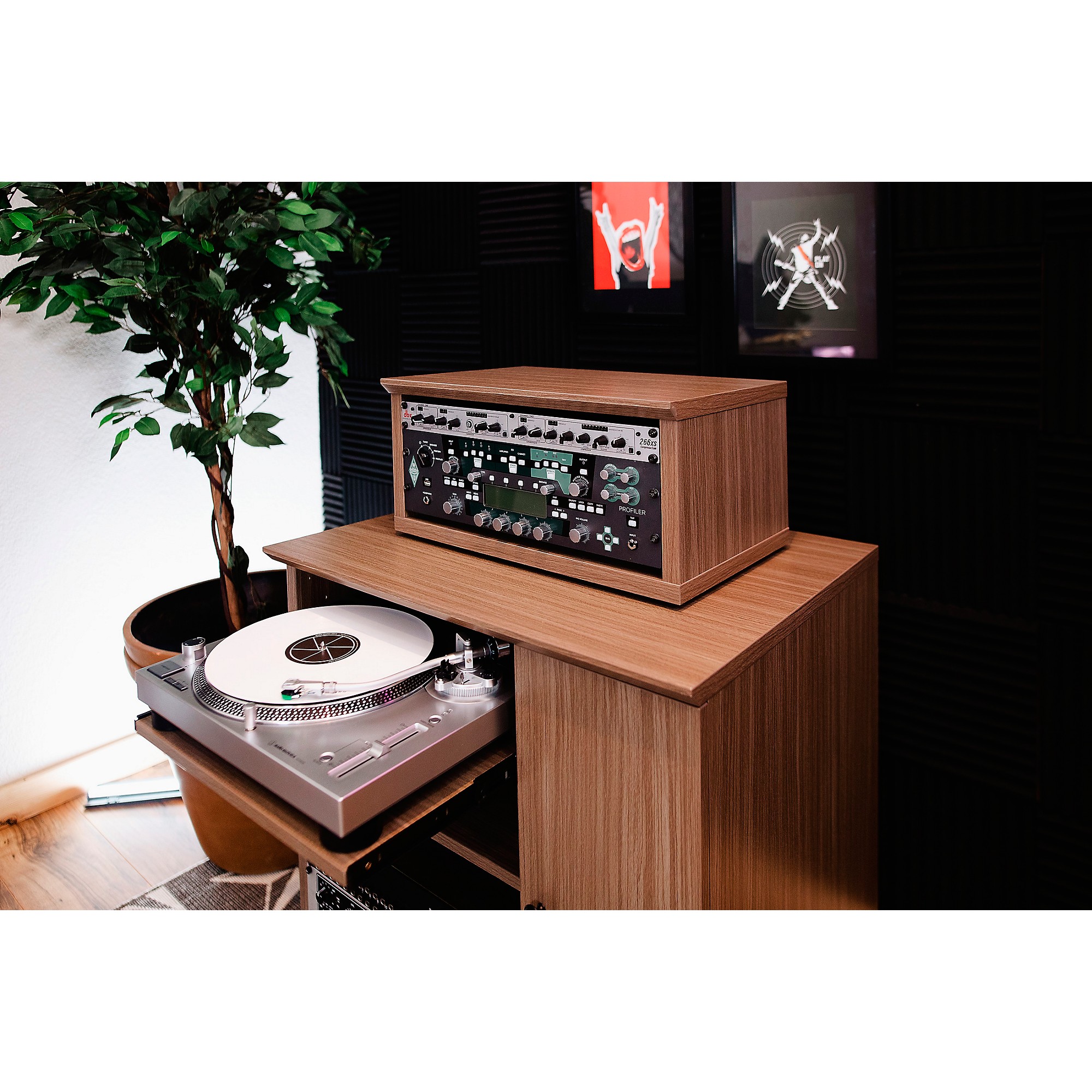 Gator Elite Series Furniture Desktop 8U Studio Rack | Music