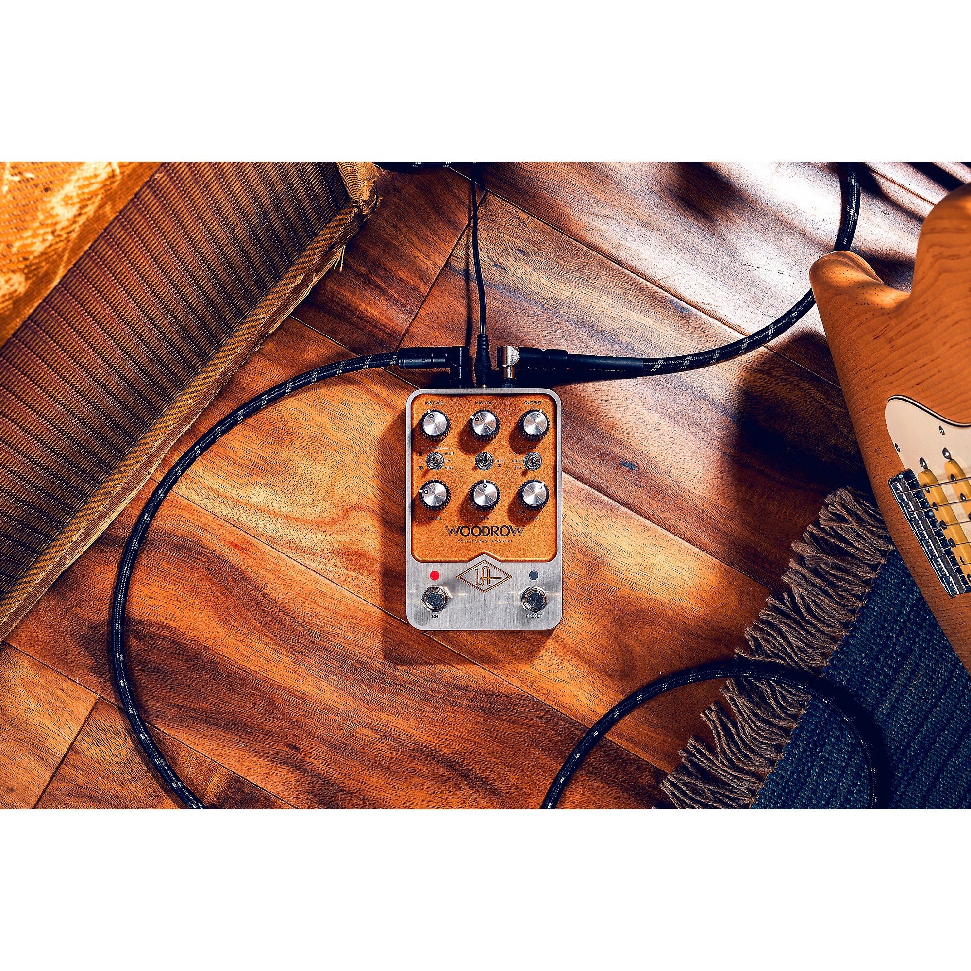Universal Audio UAFX Woodrow '55 Instrument Amplifier