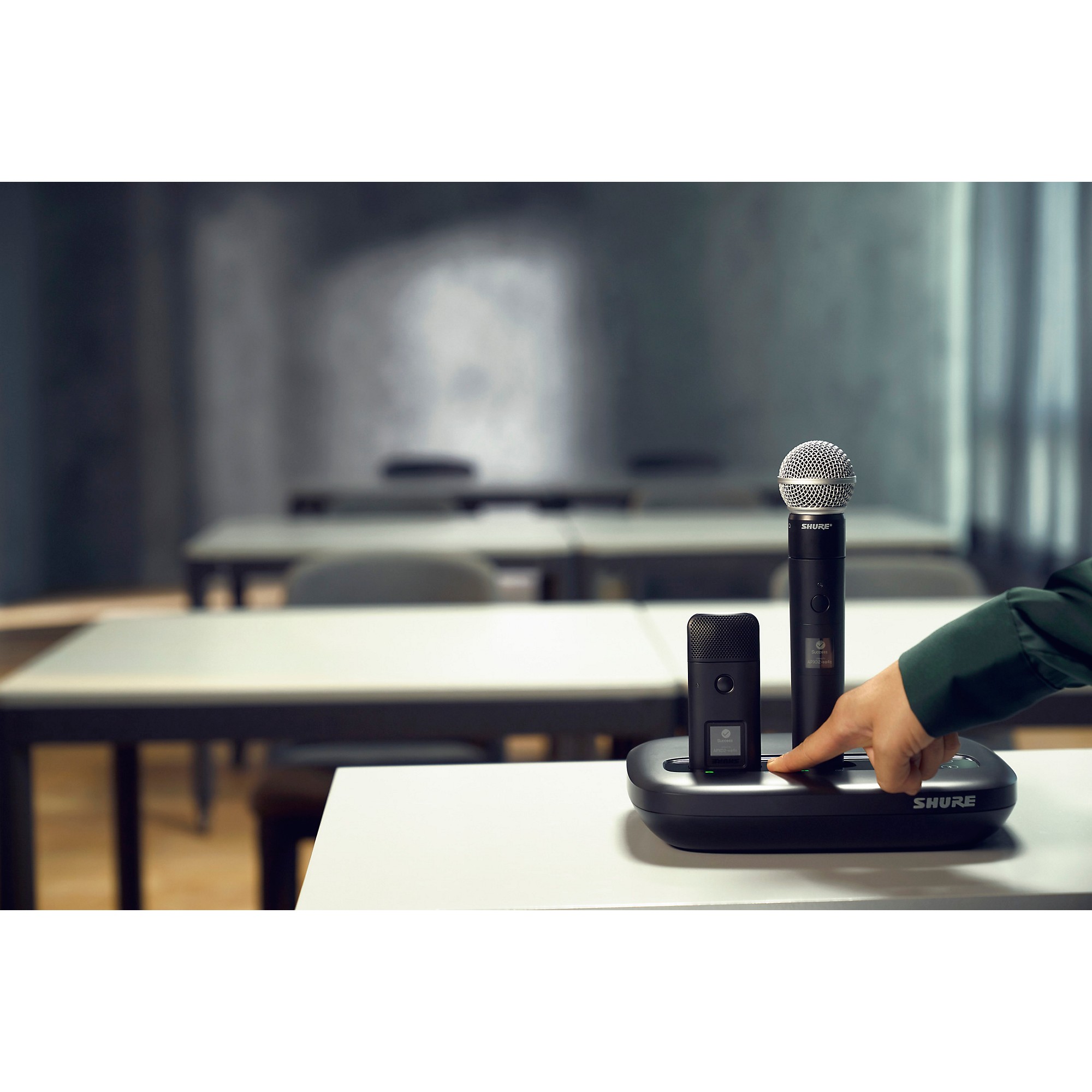 Shure MXW2X/BETA58 Wireless Handheld Transmitter with Beta 58A