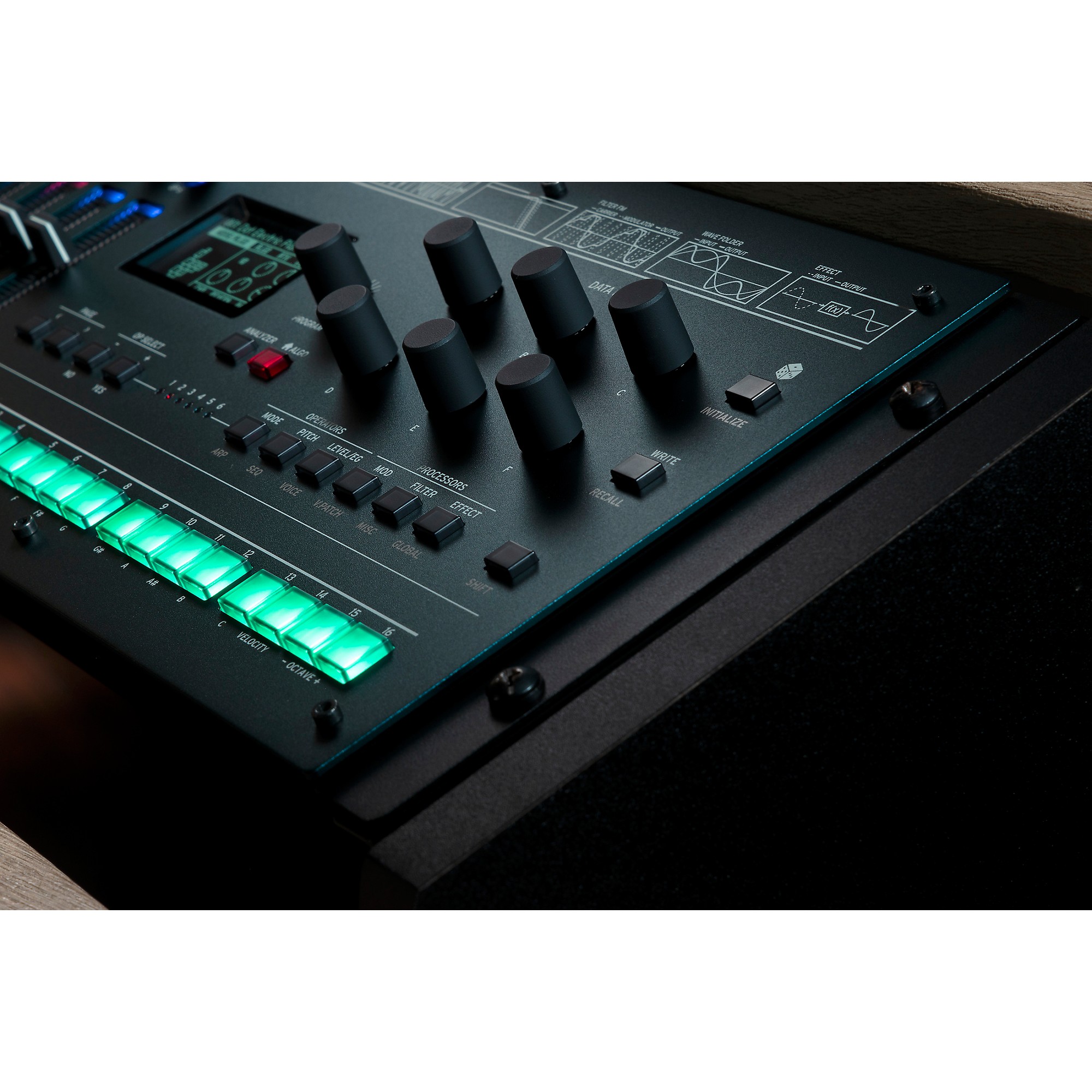 KORG opsix FM Desktop Desktop/4U Rack | Music & Arts