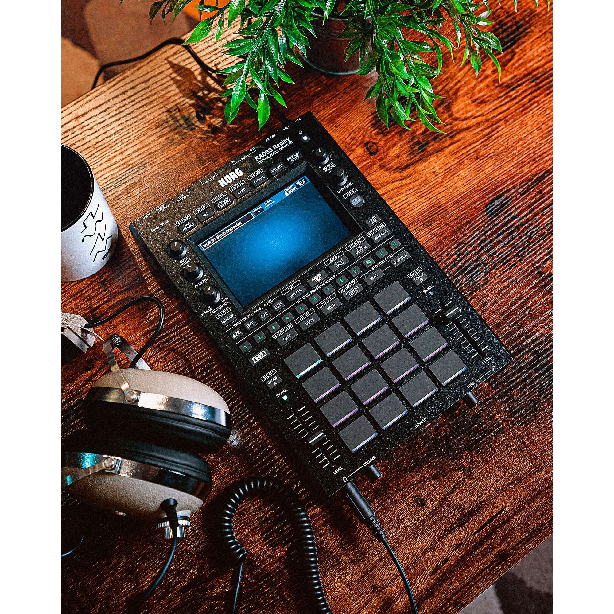 KORG KAOSS Replay Dynamic Effects Processor and Sampler | Music & Arts