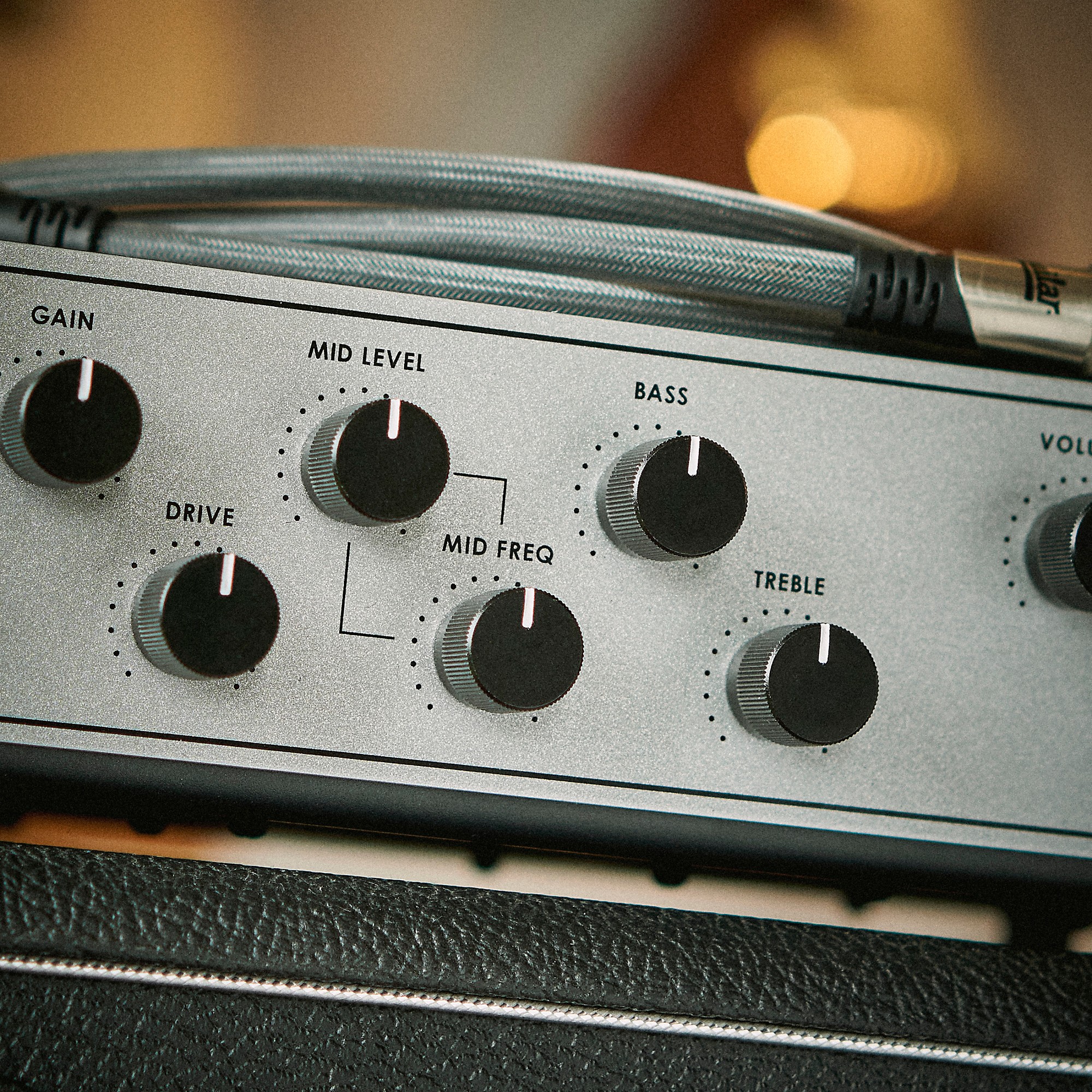 Aguilar Tone Hammer 700 V2 700W Bass Amp Head | Music & Arts