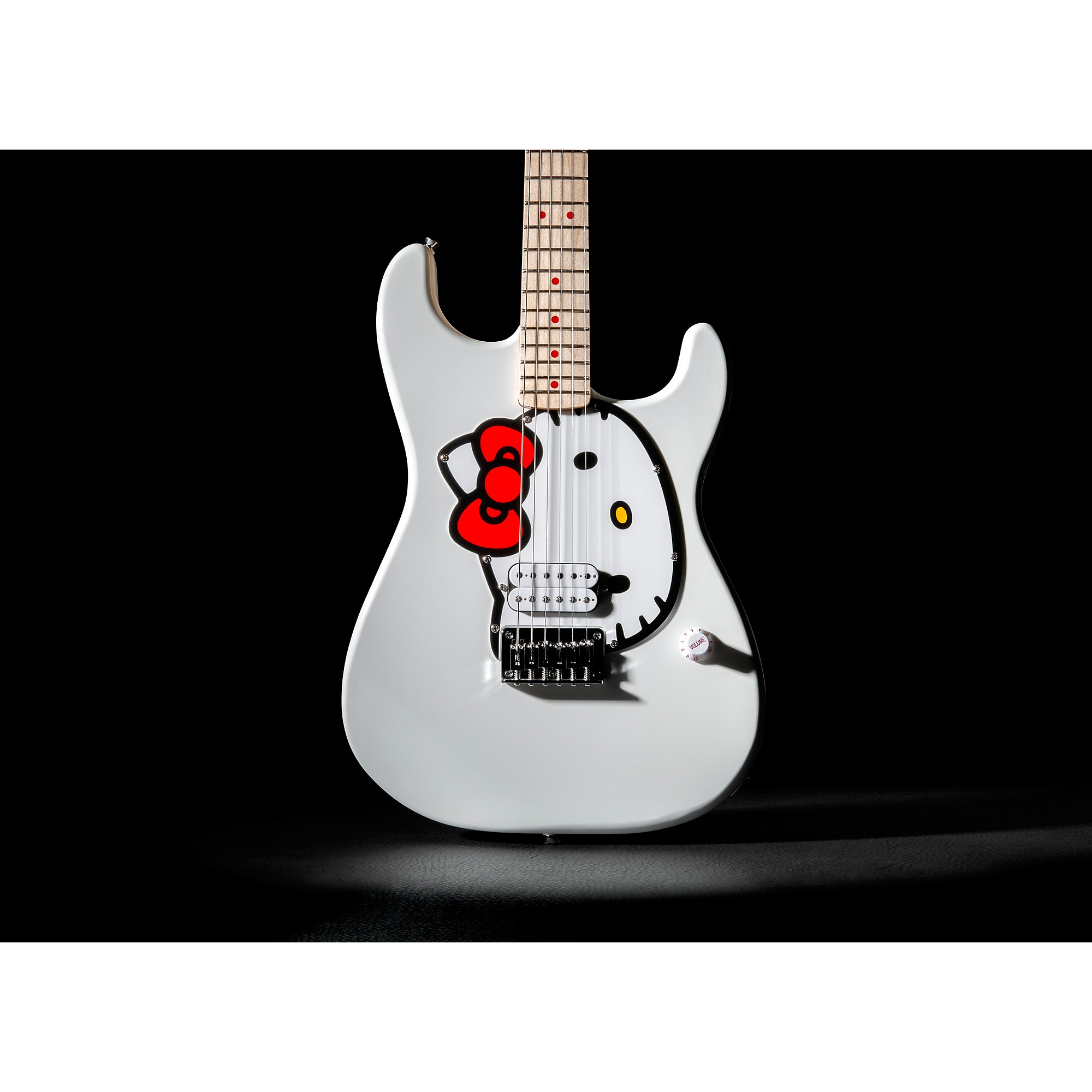 Squier x Hello Kitty Stratocaster Electric Guitar - | Music & Arts