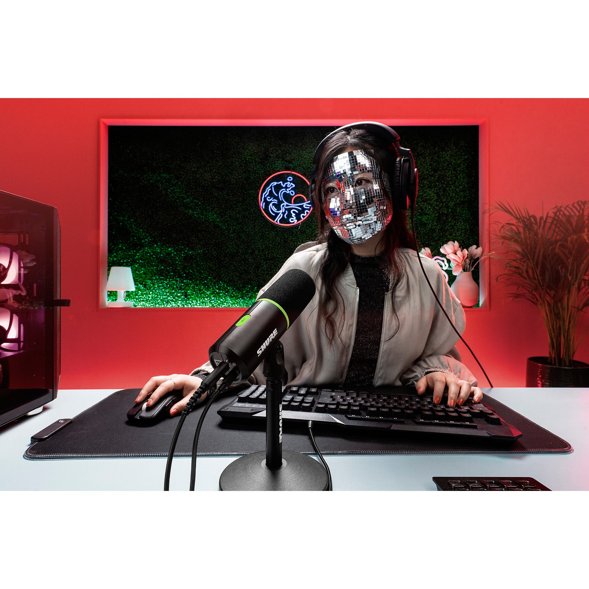 Shure MV6 USB Speech Microphone, Black | Music & Arts Shure MV6 USB Speech Microphone, Black | Music & Arts