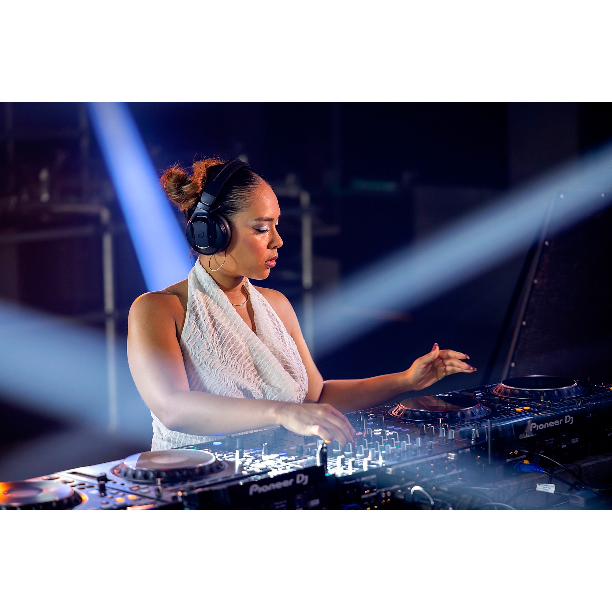 AlphaTheta HDJ-F10 Professional Wireless DJ Headphones With