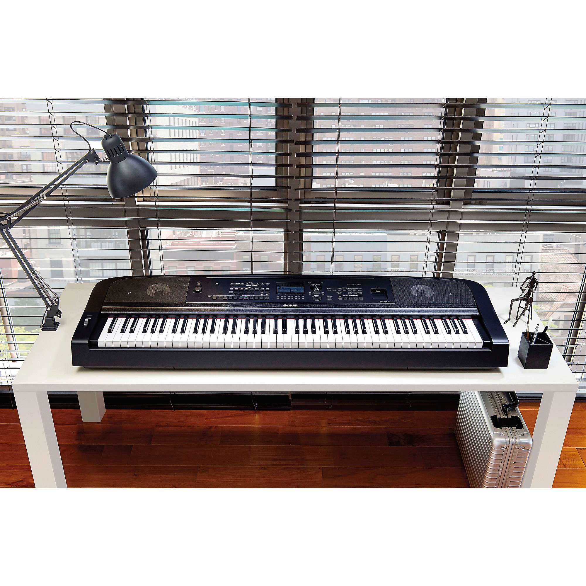 Yamaha DGX-670 88-Key Portable Grand Piano With Matching Stand and