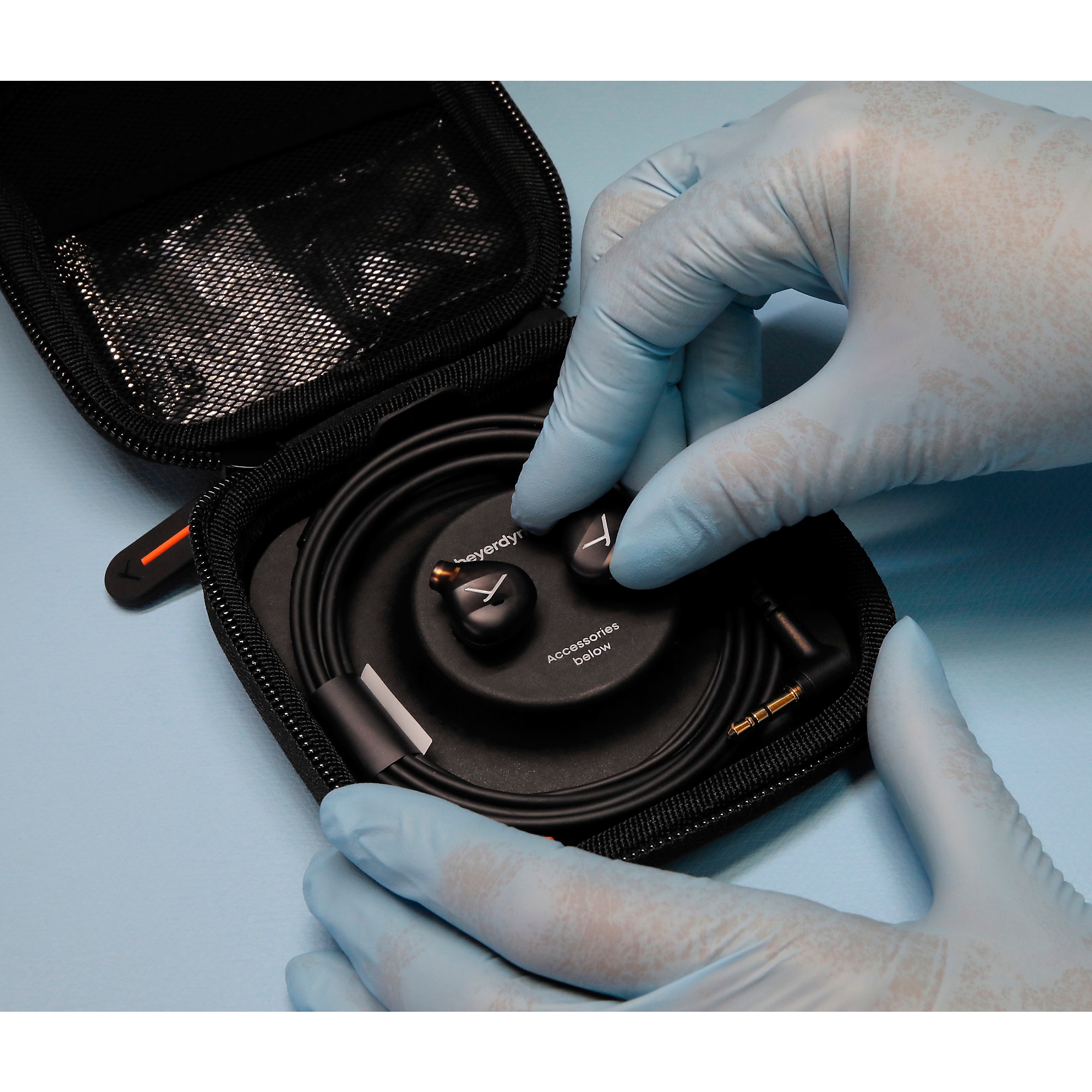 Beyerdynamic DT 71 IE Professional In-Ear-Monitor - Thumbnail 2