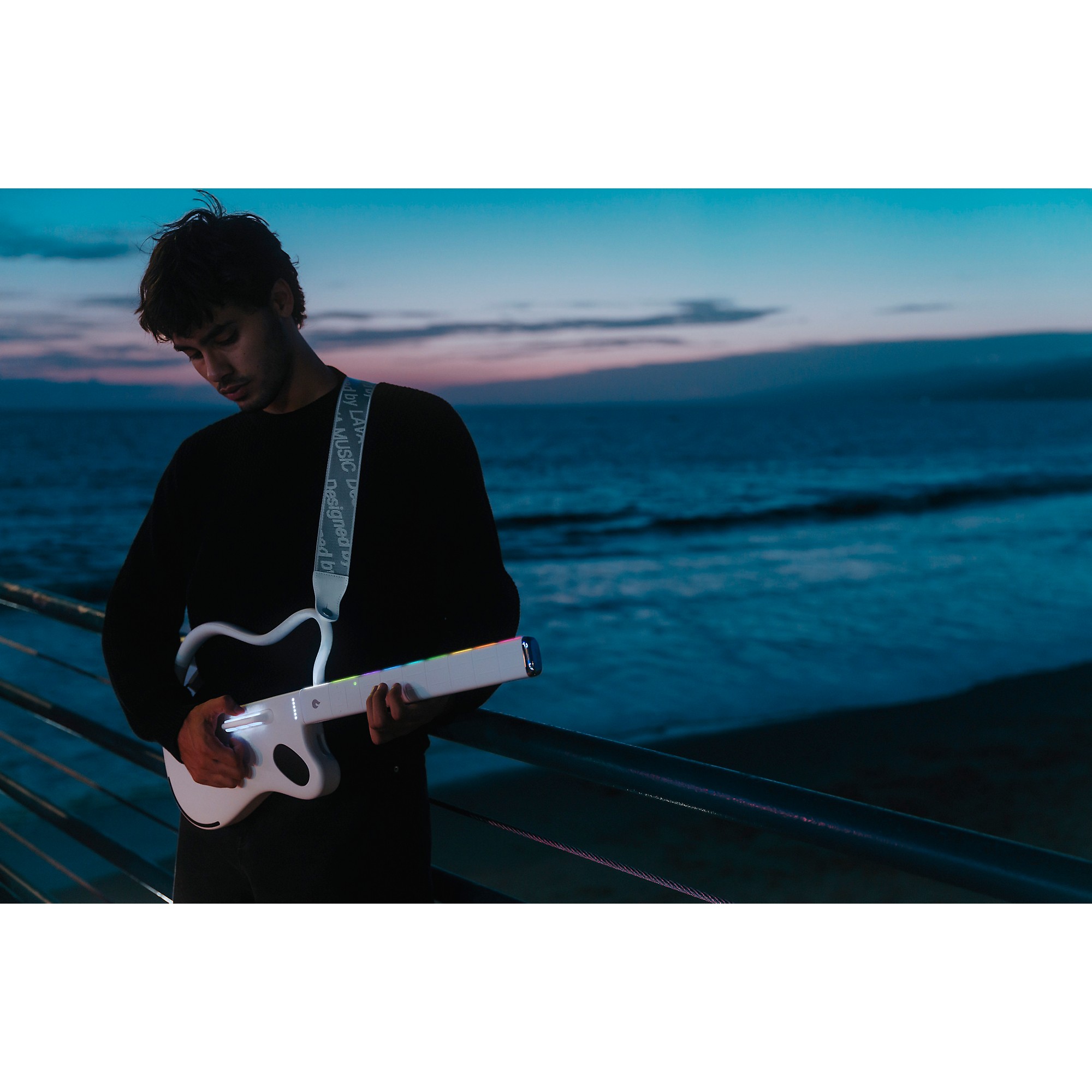 LAVA MUSIC LAVA GENIE Stringless Smart Guitar With Custom Travel